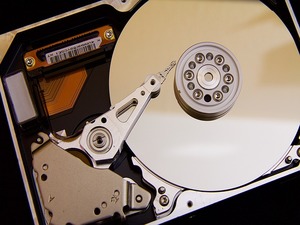 Glass May Replace Aluminum In Future Spinning Hard Drives
